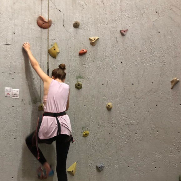 Meet your Posher, Ciera - Picture 1 of 1